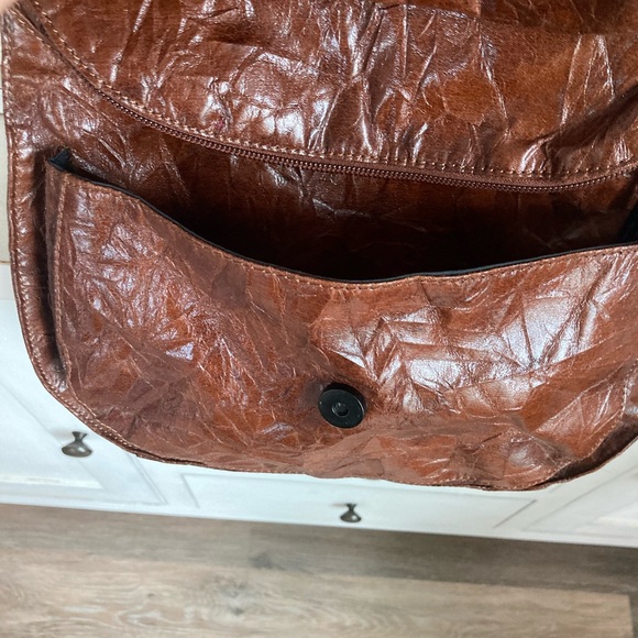 Cross body bag - Picture 7 of 8